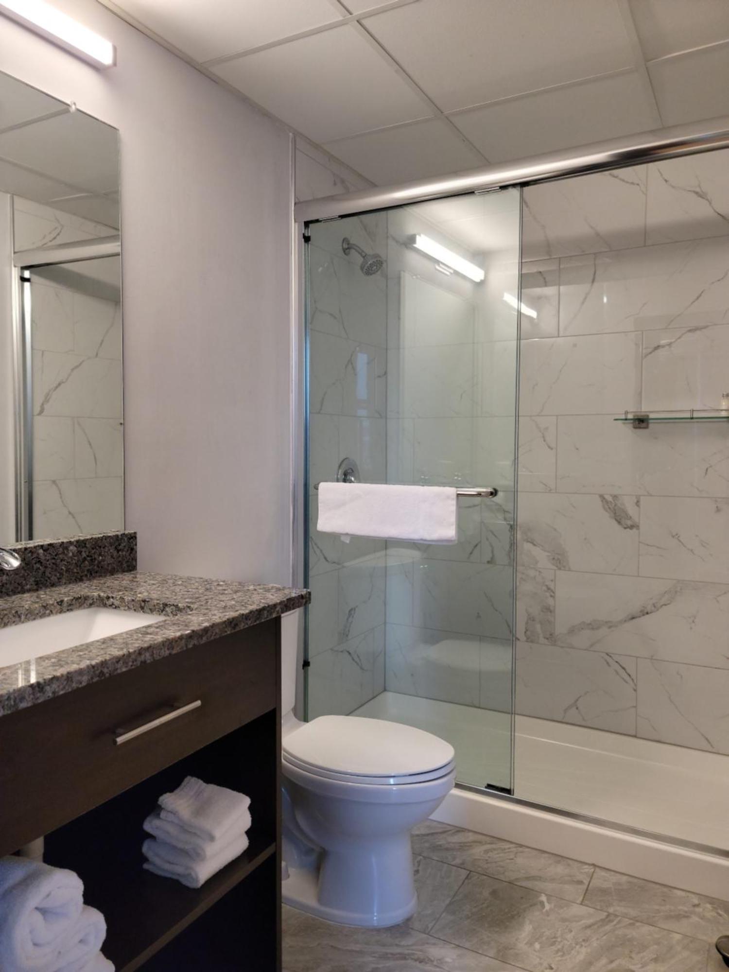 Ariel Broadway Hotel Lorain المظهر الخارجي الصورة